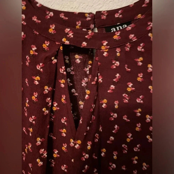 A.n.a. Aline burgundy bell ruffle half sleeve dress size L - Picture 5 of 5